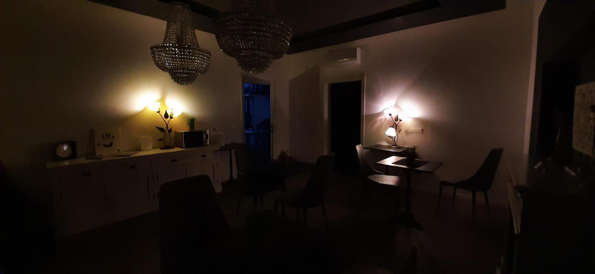 Double A Guest House Mestre Buitenkant foto