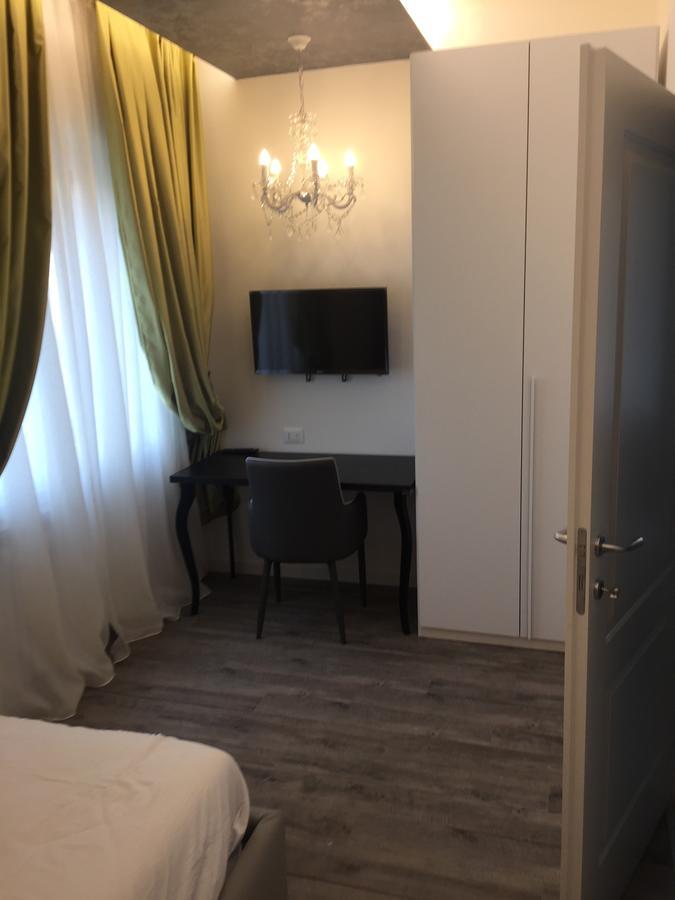 Double A Guest House Mestre Buitenkant foto