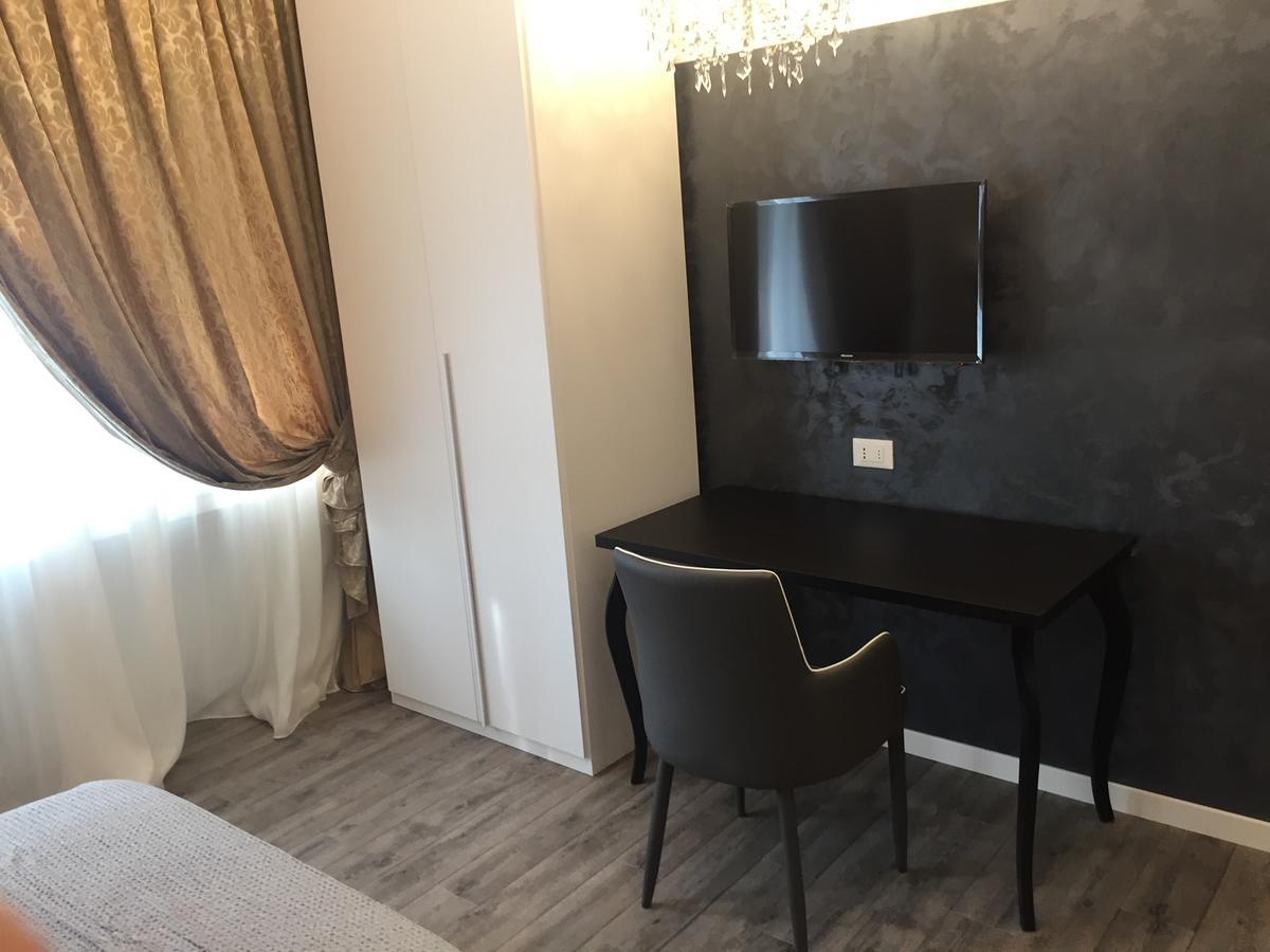 Double A Guest House Mestre Buitenkant foto
