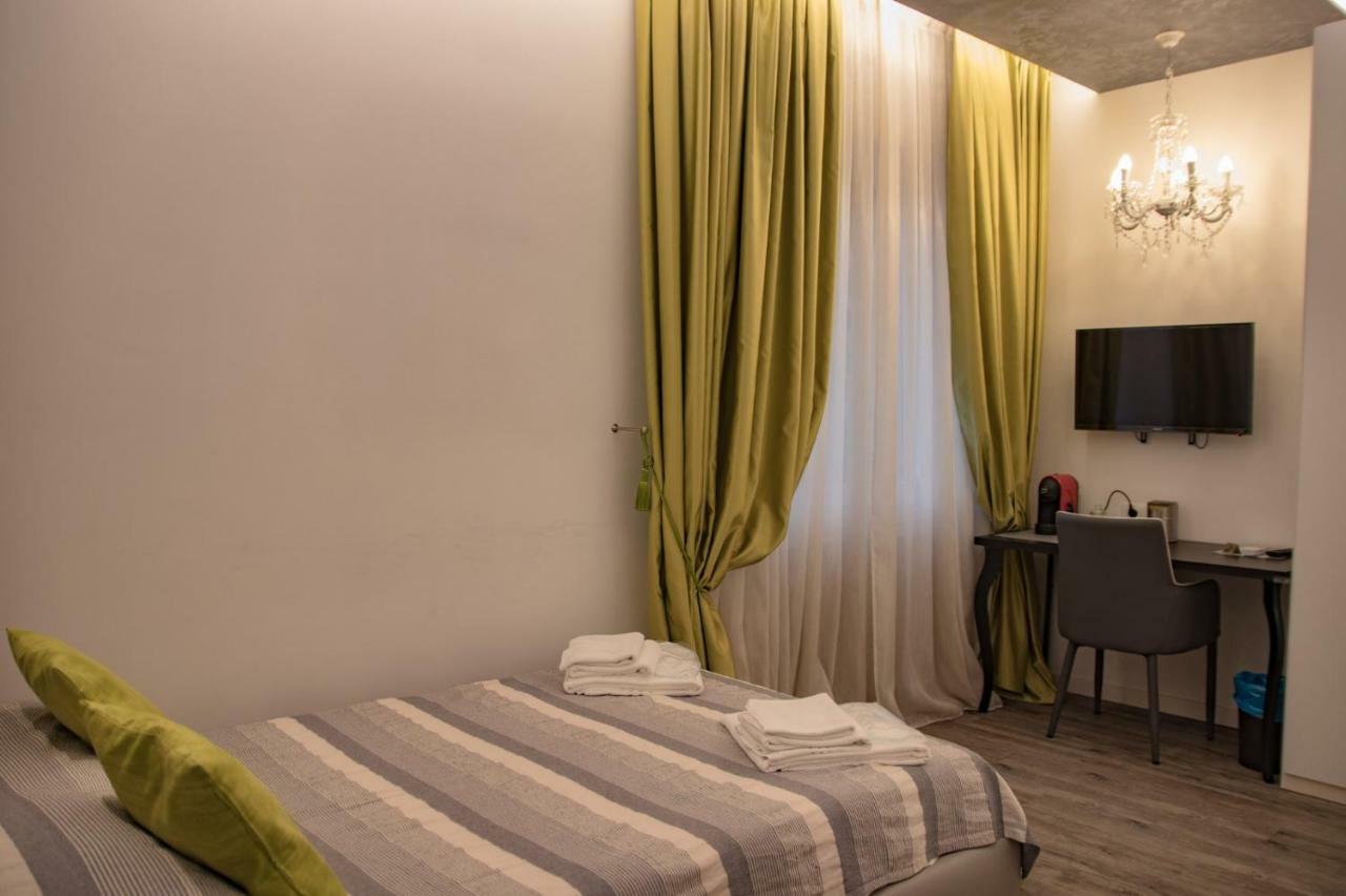 Double A Guest House Mestre Buitenkant foto