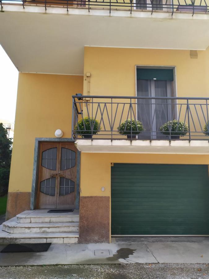Double A Guest House Mestre Buitenkant foto
